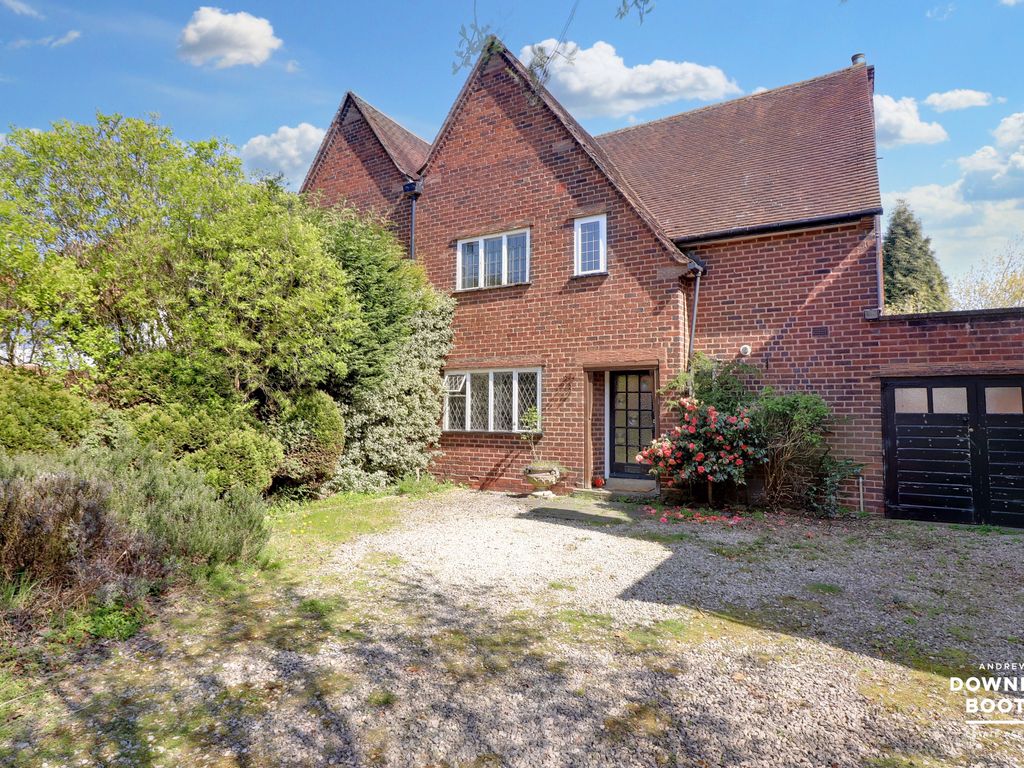 4 bed semidetached house for sale in Hill Village Road, Mere Green