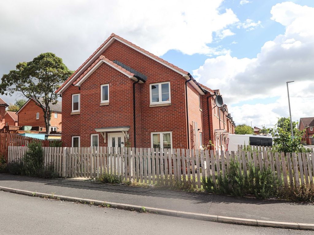 3 Bed End Terrace House For Sale In Newtown Meadows Off Newtown Road