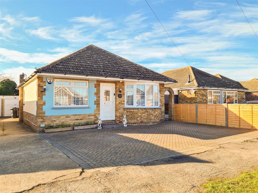 2 bed detached bungalow for sale in Tudor Green, Jaywick, ClactonOn