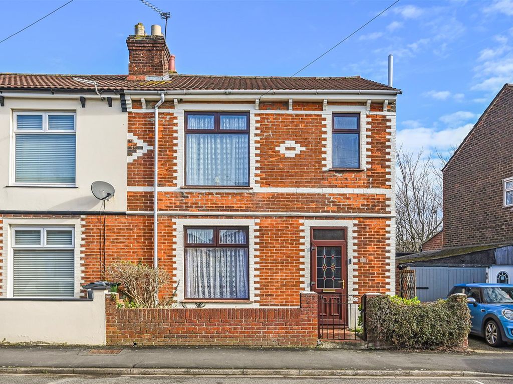 3 bed semidetached house for sale in Windsor Road, Cosham, Portsmouth