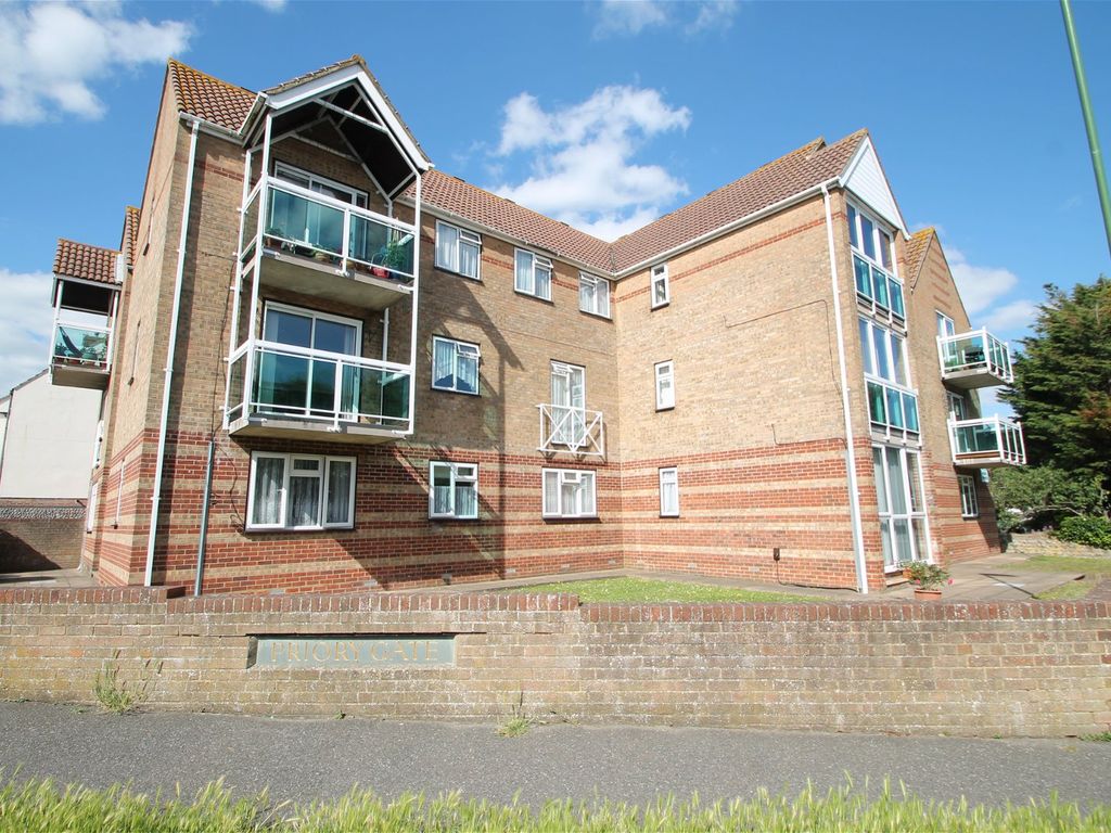 1 bed flat to rent in North Road, Lancing BN15, £975 pcm Zoopla