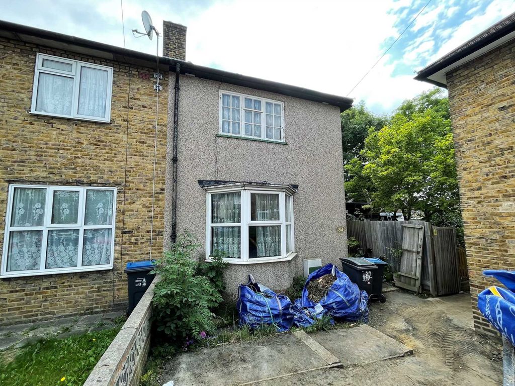 2 bed end terrace house for sale in Middleton Road, Morden SM4 Zoopla