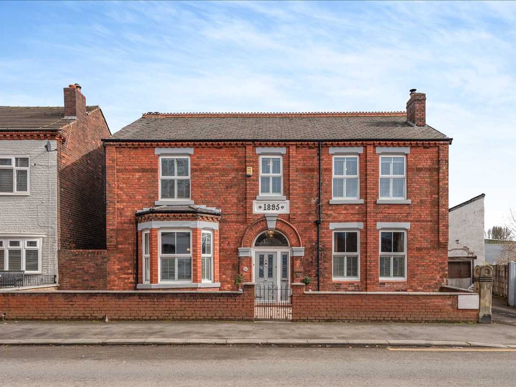 5 bed detached house for sale in Wigan Road, Ashton In Makerfield