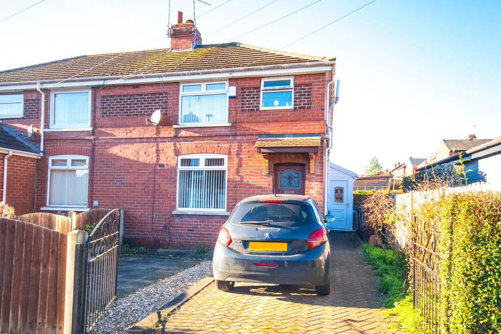 3 bed semidetached house for sale in Croft Street, Rotherham S61, £