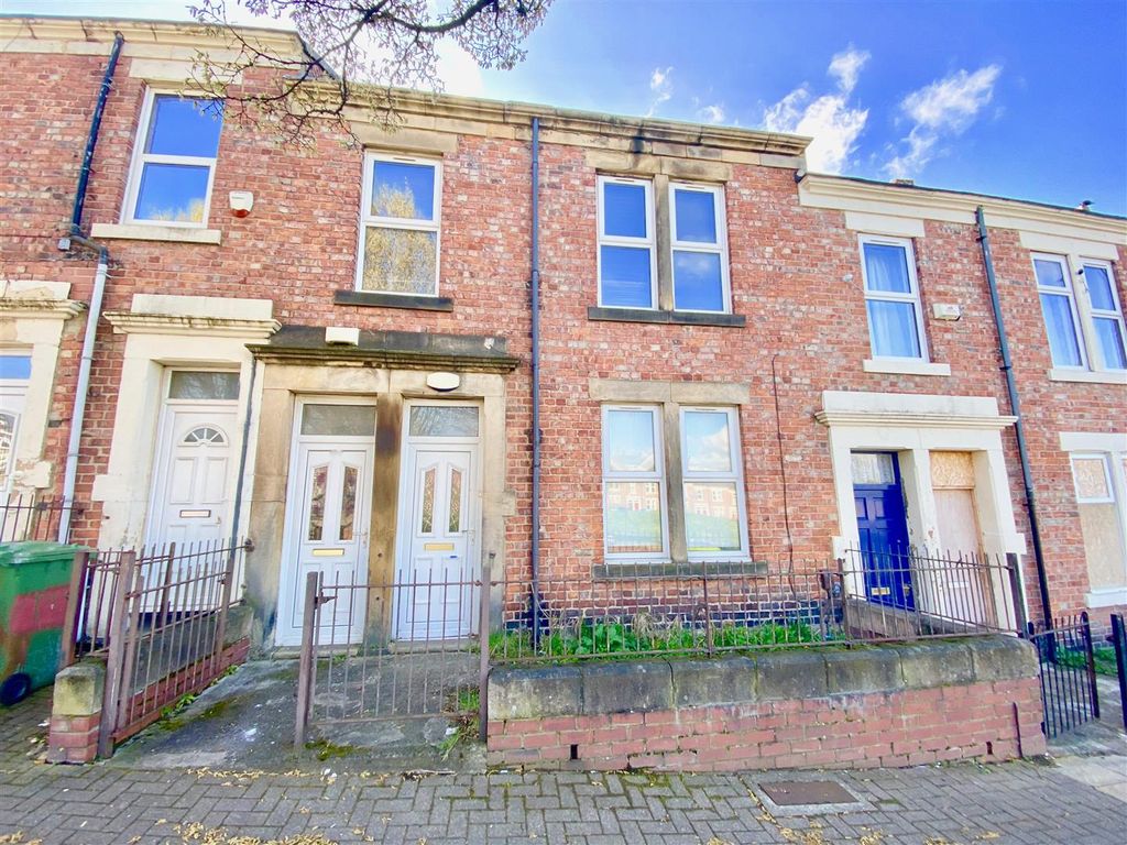 3 bed flat to rent in Westminster Street, Bensham, Gateshead NE8 Zoopla