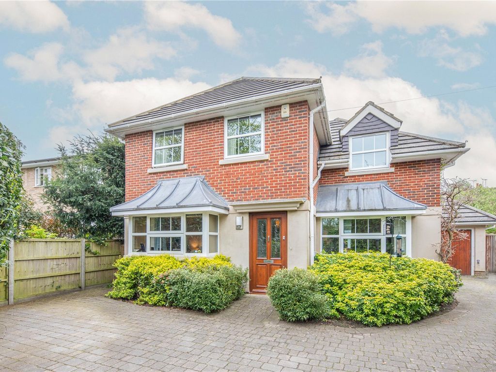 4 bed detached house for sale in Victoria Close, Weybridge, Surrey KT13