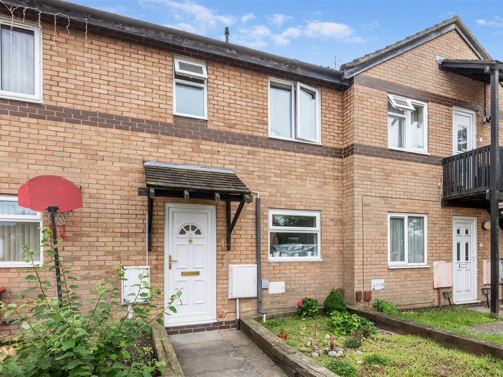 2 bed terraced house for sale in Harlestone Court, Giffard Park, Milton