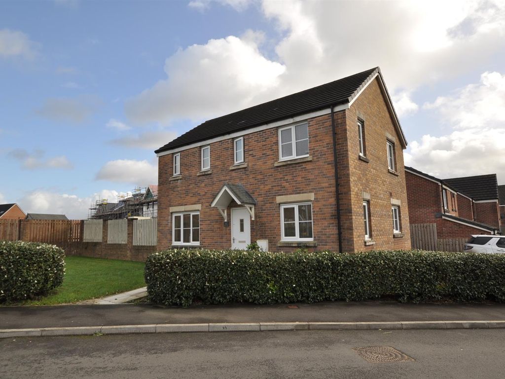 3 bed property for sale in Maes Pedr, Carmarthen SA31, £289,500 Zoopla