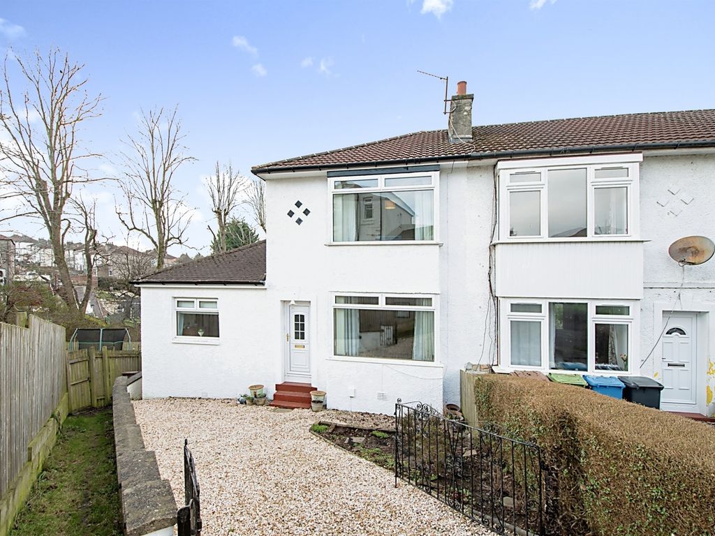 3 bed end terrace house for sale in The Oval, Stamperland, Glasgow G76