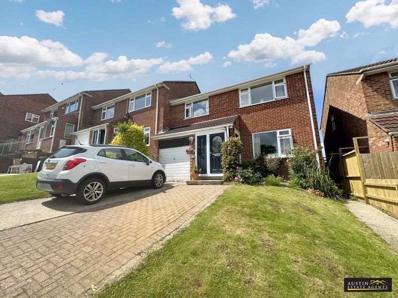 4 bed semidetached house for sale in Bridlebank Way, Broadwey