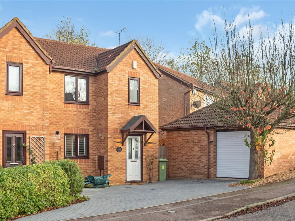 3 bed semidetached house for sale in Minerva Gardens, Wavendon Gate