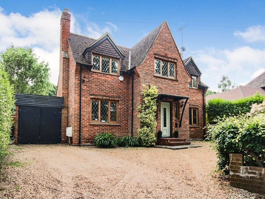 4 bed detached house for sale in 10 Wembury Park, Newchapel, Lingfield