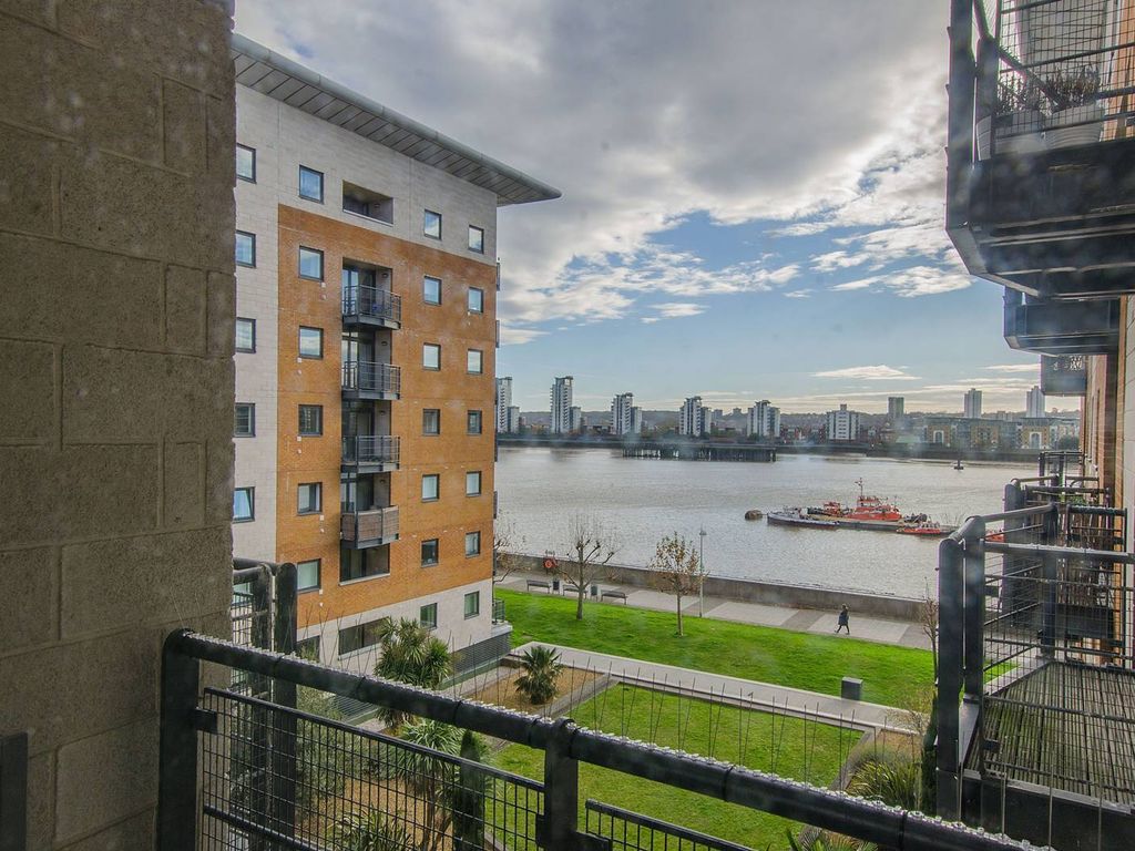 Fishguard Way, Docklands, London E16  