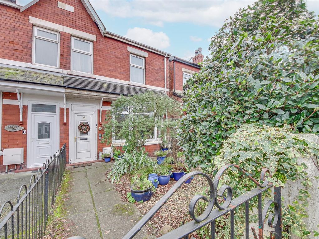 2 bed semidetached house for sale in Byrom Street, Southport PR9, £