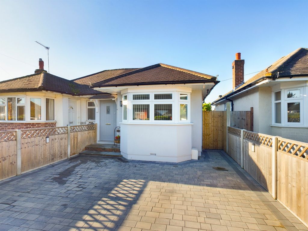 2 bed bungalow for sale in Fordwater Road, Chertsey, Surrey KT16 Zoopla