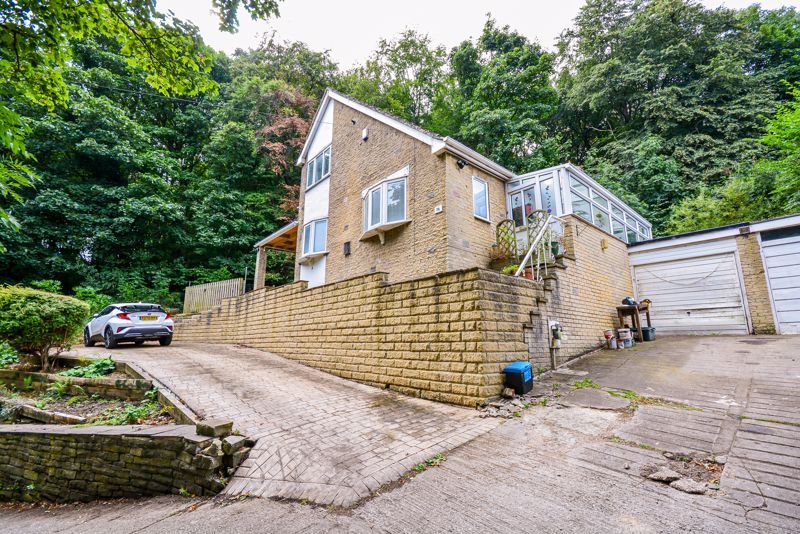 3 bed detached house for sale in 78 Wood Lane, Huddersfield HD4 Zoopla