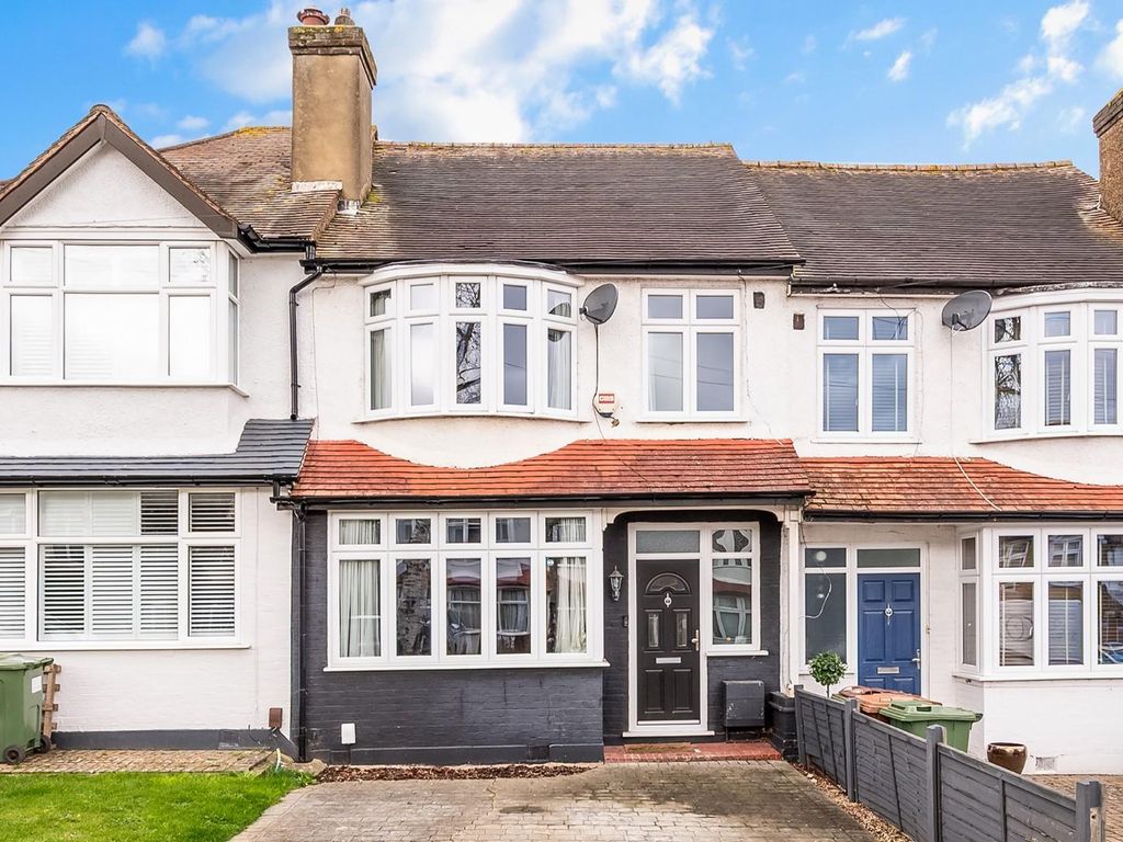 3 bed terraced house for sale in Bridgewood Road, Worcester Park KT4, £