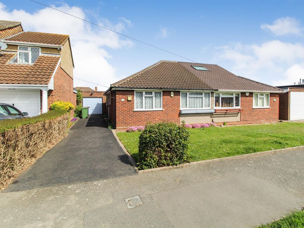 2 bed semidetached bungalow for sale in Bath Road, Slough SL1 Zoopla