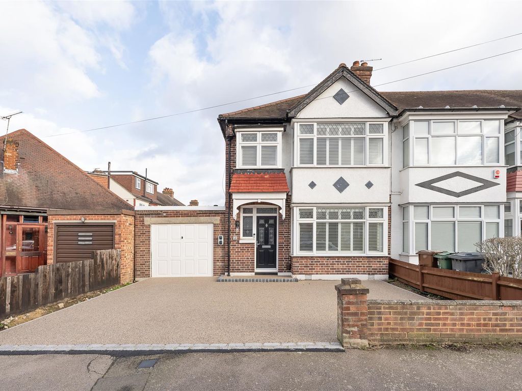 3 bed semidetached house for sale in Coningsby Gardens, London E4, £