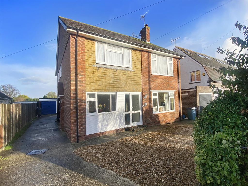 2 bed flat for sale in North Lane, East Preston, Littlehampton BN16, £