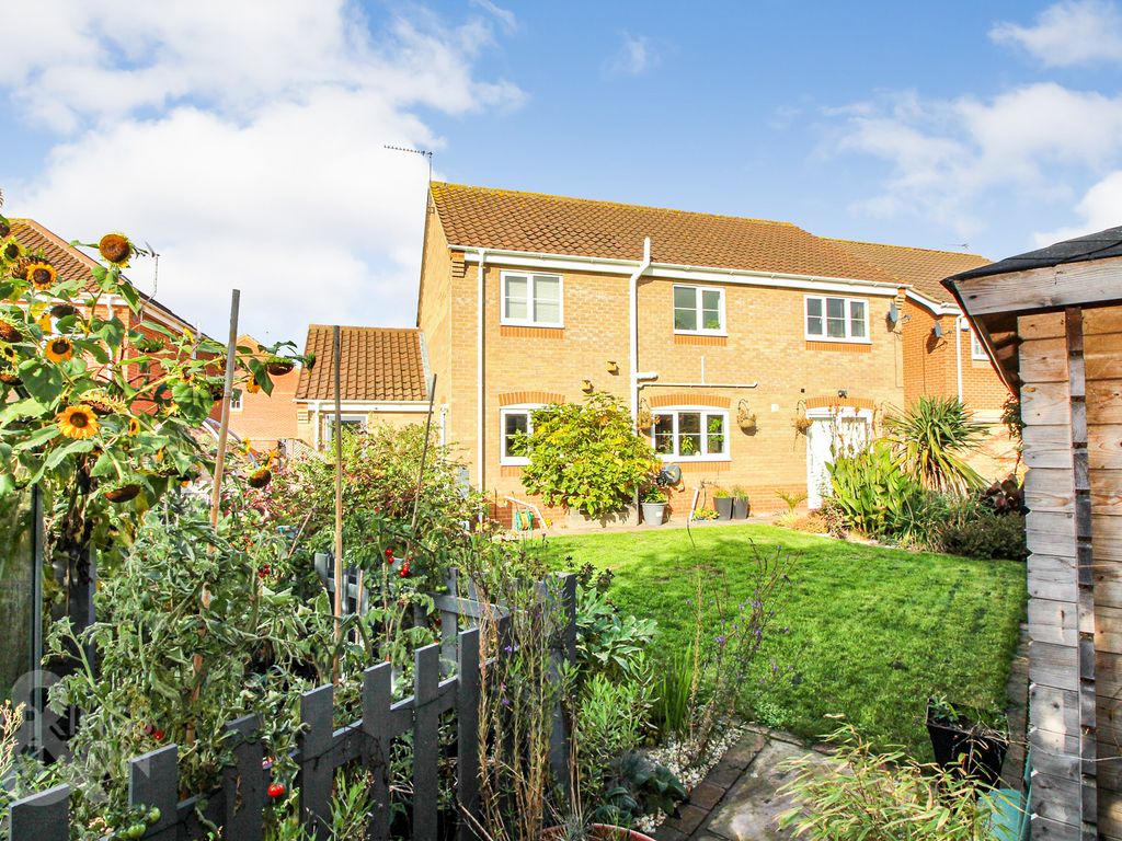 4 bed detached house for sale in Caraway Drive, Bradwell, Great