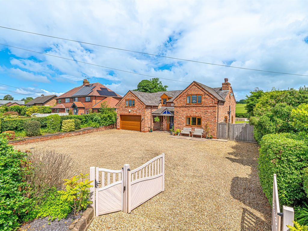 5 bed detached house for sale in Manley Road, Alvanley, Frodsham WA6, £