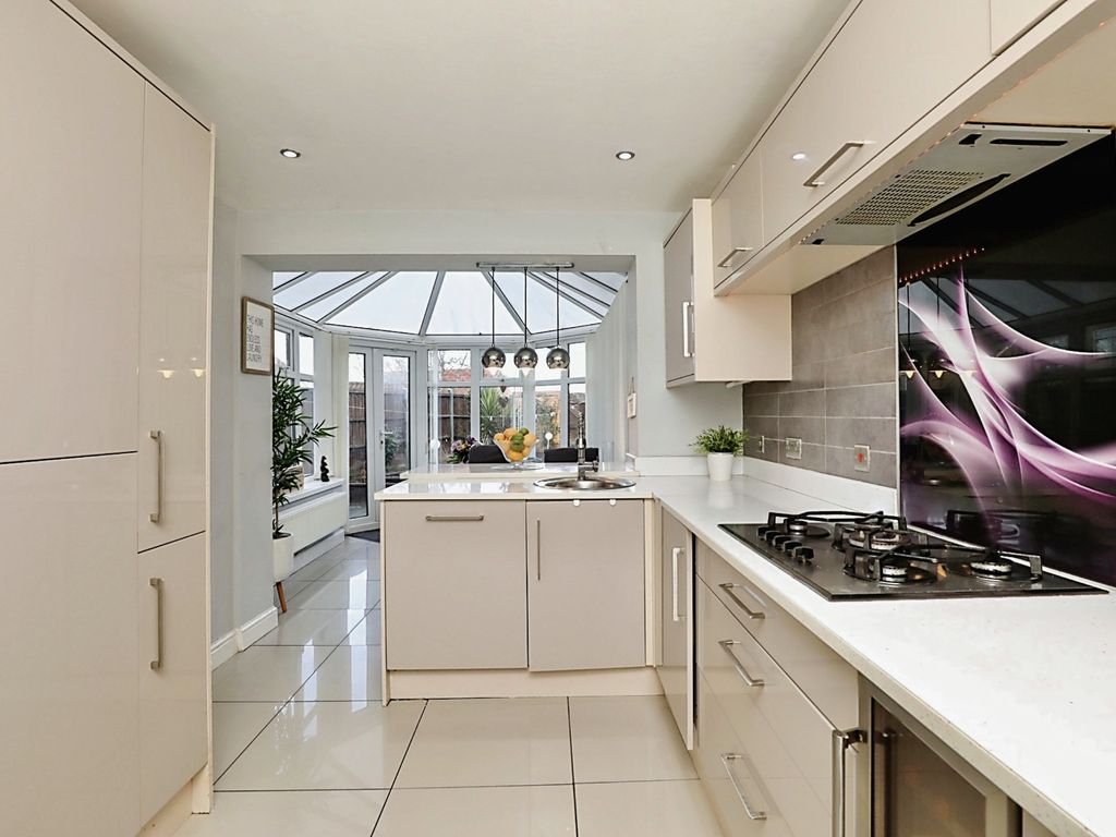 3 bed terraced house for sale in Bawtry Road, Harworth, Doncaster DN11