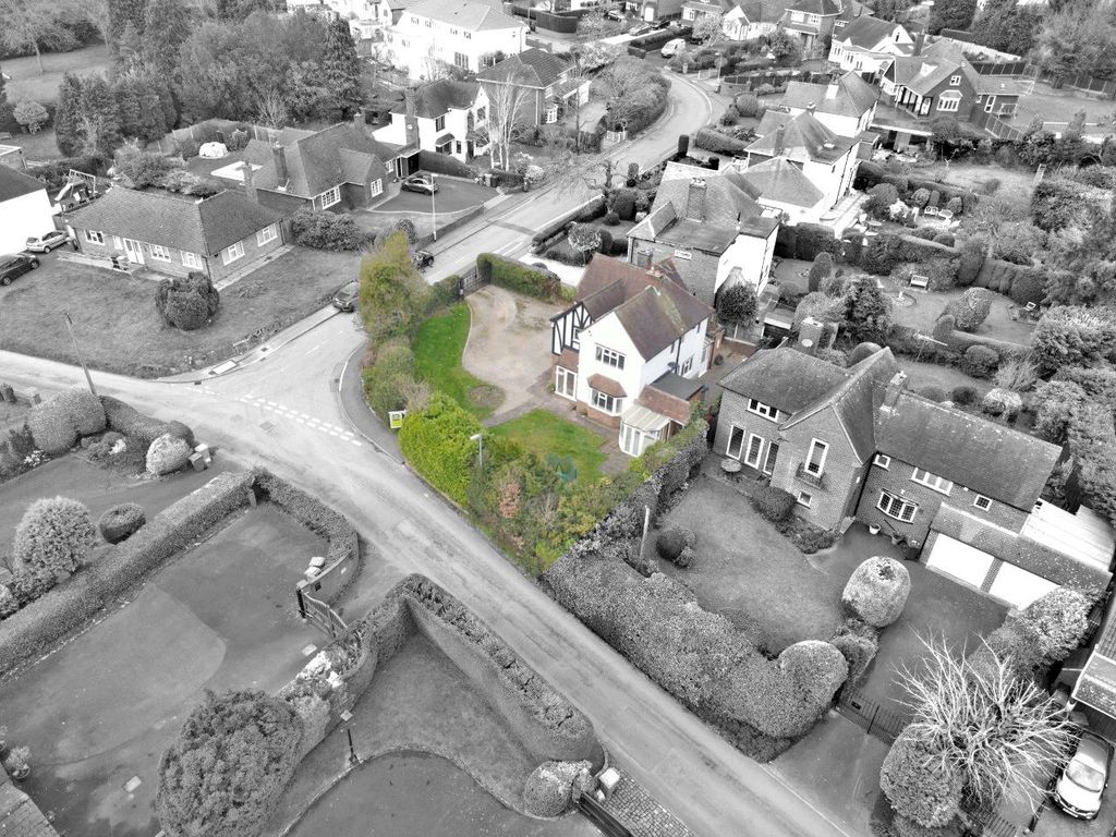 3 bed detached house for sale in Showell Lane, Wolverhampton WV4 Zoopla