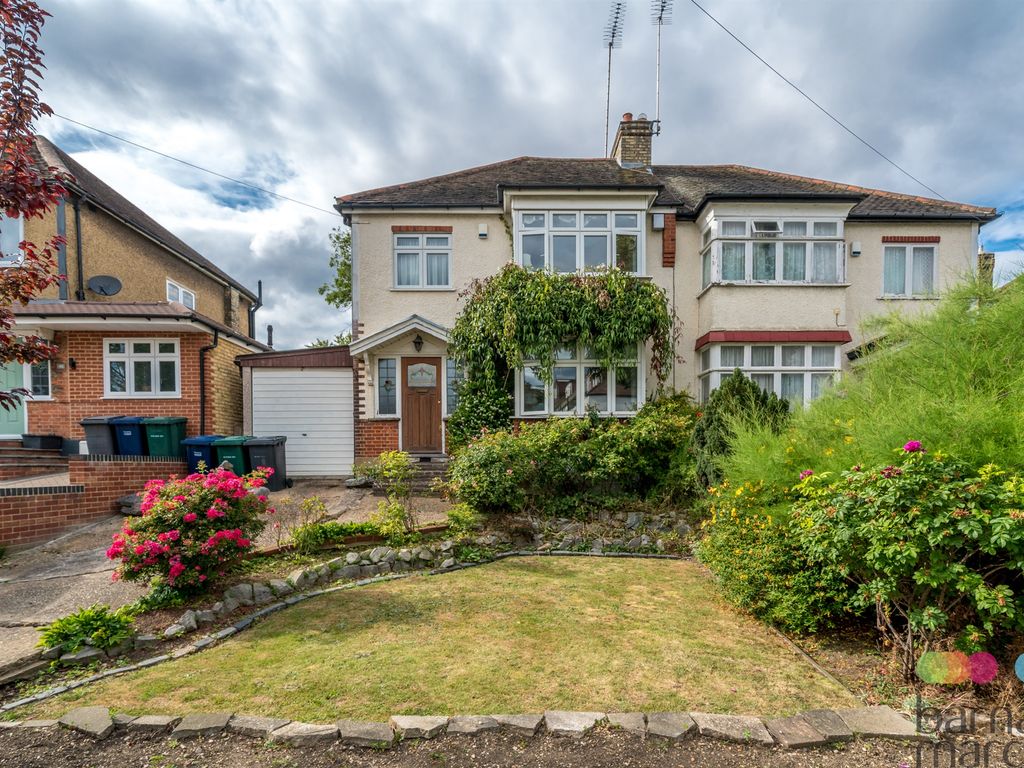 3 bed semidetached house for sale in Buxted Road, London N12 Zoopla