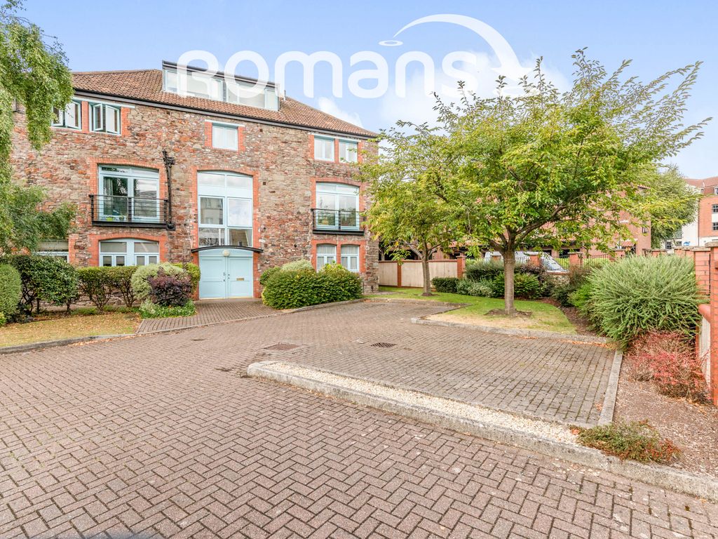 2 bed flat to rent in Osborne Wallis House, Pooles Wharf Court BS8 Zoopla