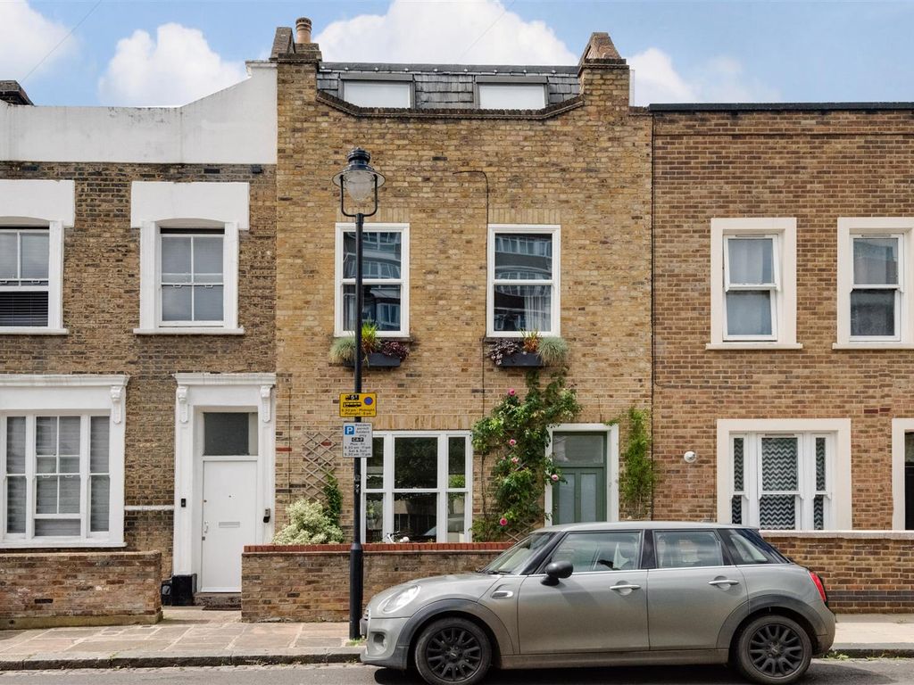 4 bed property for sale in Hadley Street, Camden, London NW1, £