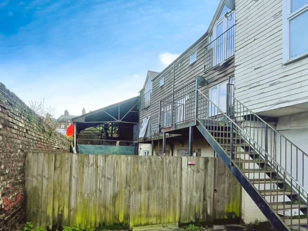 3 bed property for sale in Bruce Court, Chapel Road, Wisbech PE13, £