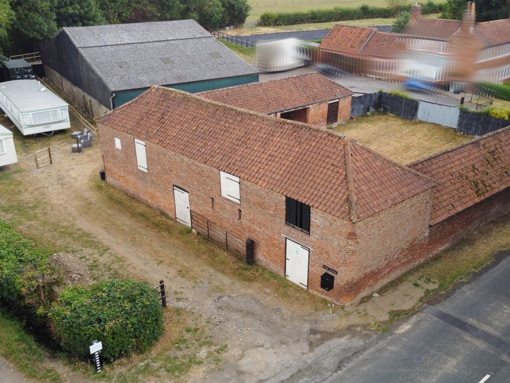4 bed barn conversion for sale in Main Road, South Reston, Louth LN11