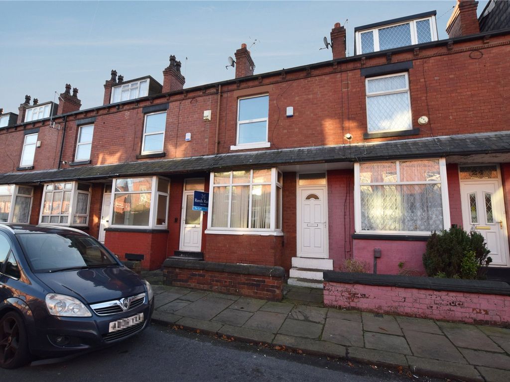 4 bed terraced house to rent in Cross Flatts Crescent, Leeds, West