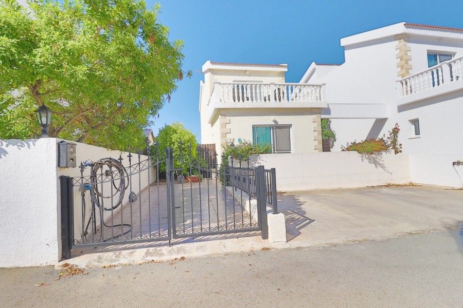 3 bed villa for sale in Peyia Village, Pafos, Cyprus, £221,156 Zoopla