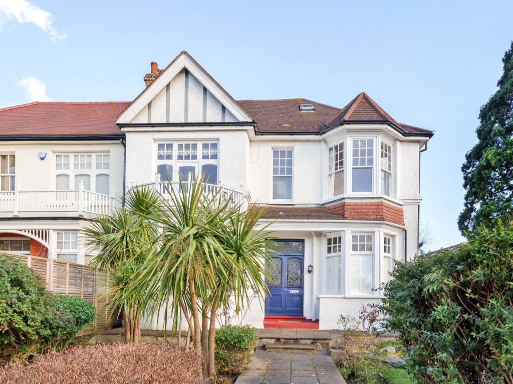 5 bed semidetached house for sale in Woodside Avenue, Woodside Park