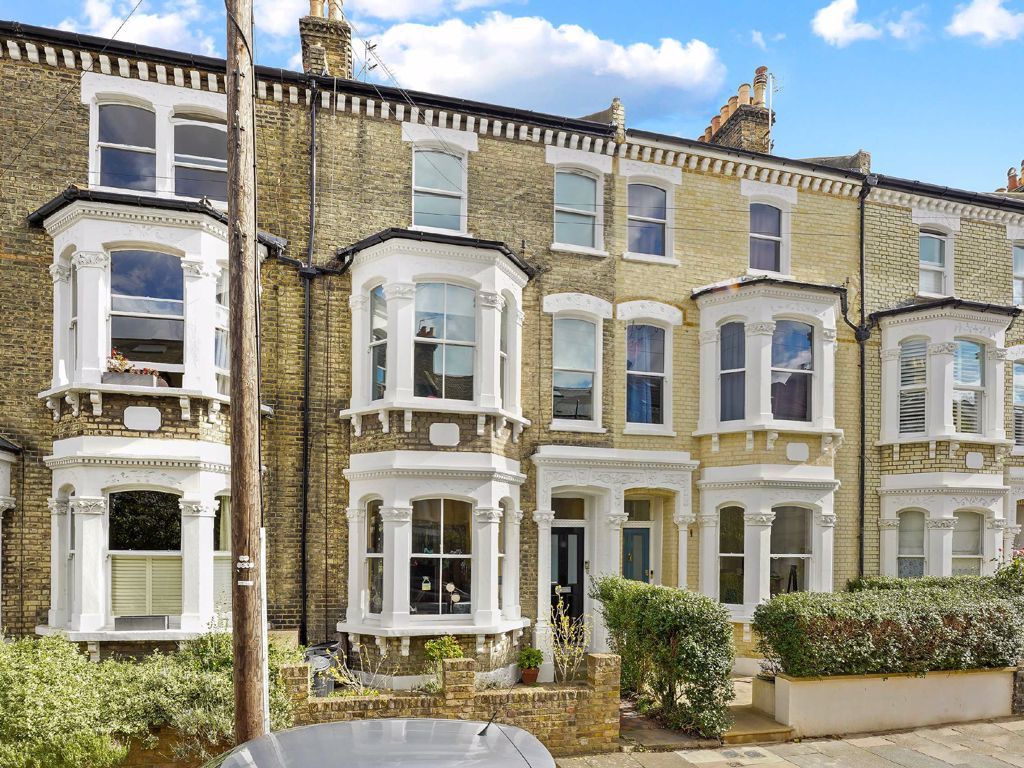 Almeric Road, London SW11  