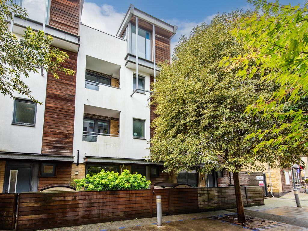 4 bed terraced house for sale in Kingscote Way, Brighton BN1, £650,000