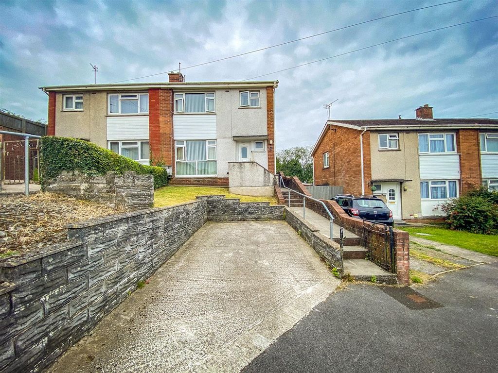 3 bed semidetached house for sale in Gorsfach, Llanelli SA14 Zoopla