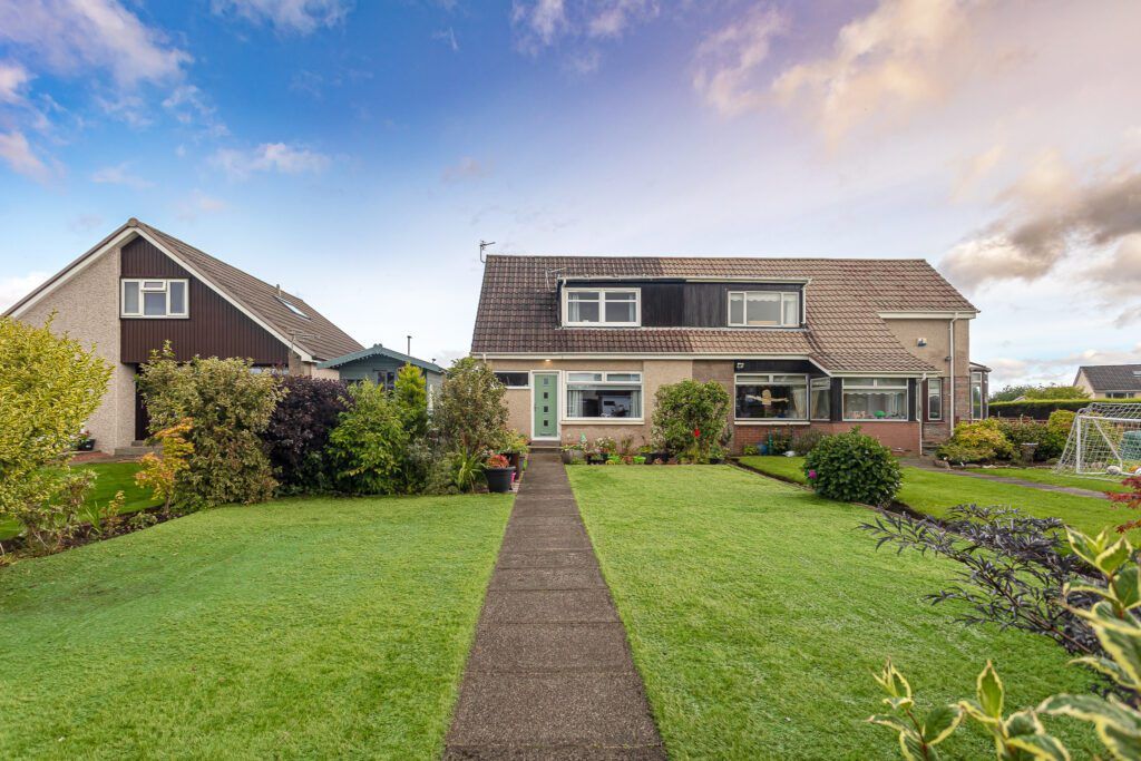 3 bed semidetached house for sale in Malcolm Drive, Larbert FK5, £