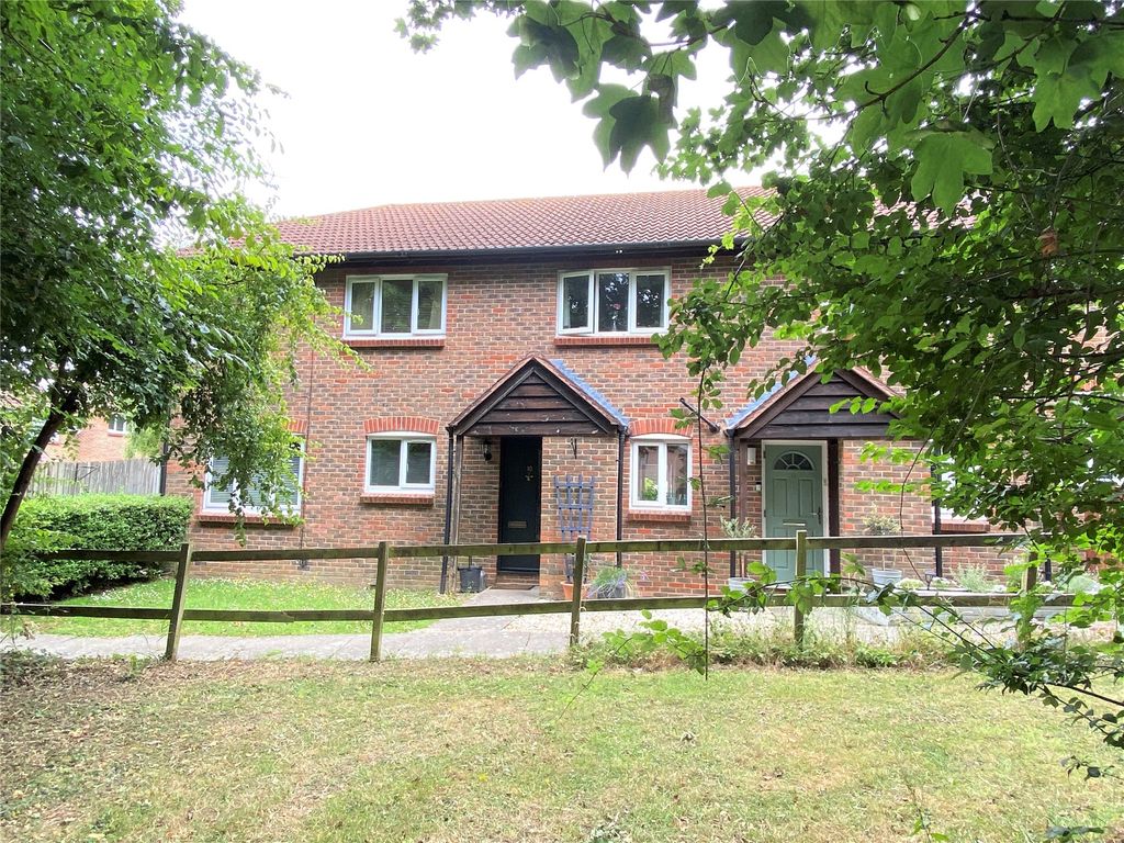 2 bed terraced house for sale in Cordelia Croft, Warfield, Bracknell