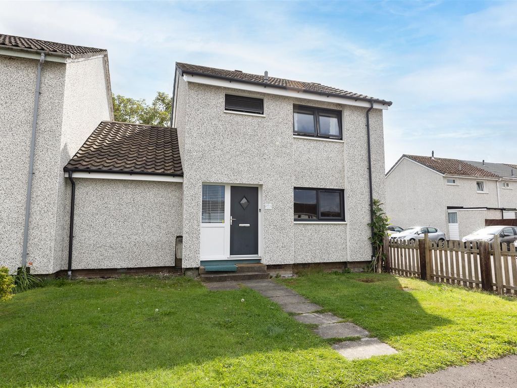 4 bed property for sale in Eriskay Place, Perth PH1, £172,000 Zoopla