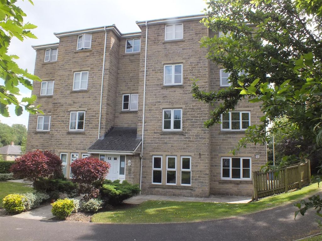 2 bed flat to rent in Three Counties Road, Mossley, AshtonUnderLyne