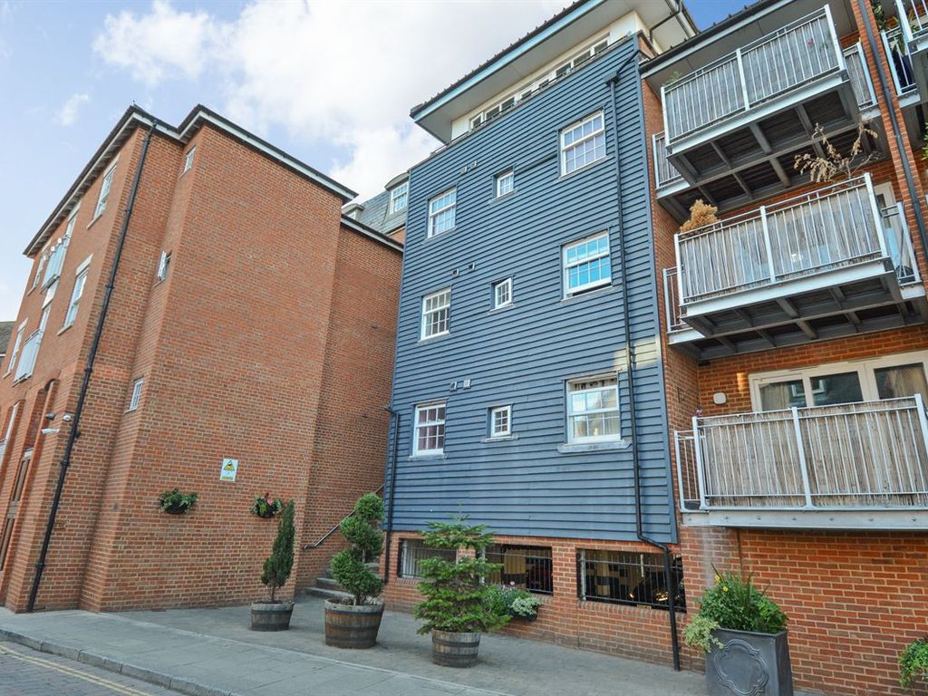 2 bed flat for sale in Barton Mill Road, Canterbury CT1 Zoopla