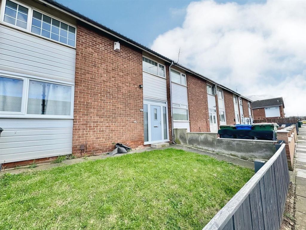 3 bed property to rent in Myrddin Baker Road, Eston, Middlesbrough TS6