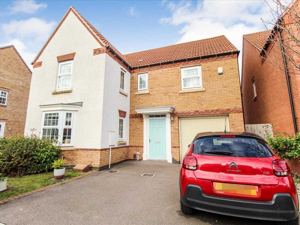 4 bed detached house to rent in Harvest Drive, Hollygate Park