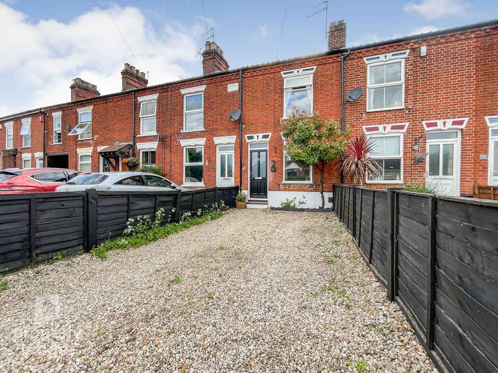 2 bed terraced house for sale in Spixworth Road, Old Catton, Norwich