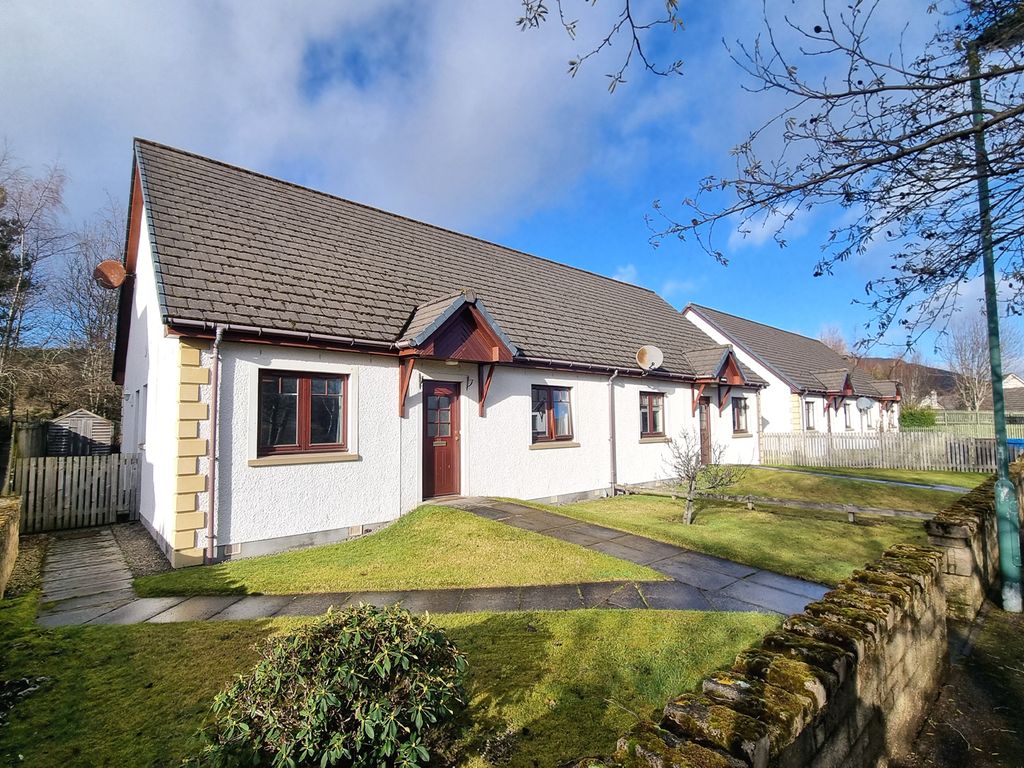 3 bed bungalow for sale in Munro Place, Aviemore PH22, £255,000 Zoopla