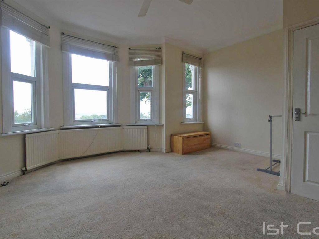 Room to rent in Stanley Road, SouthendOnSea SS1, £525 pcm Zoopla