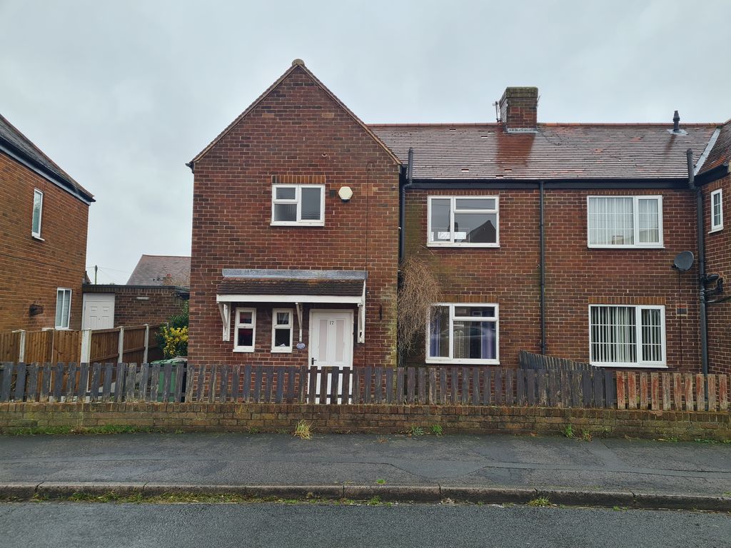 2 bed property for sale in 17 Rookhill Mount, Pontefract, West